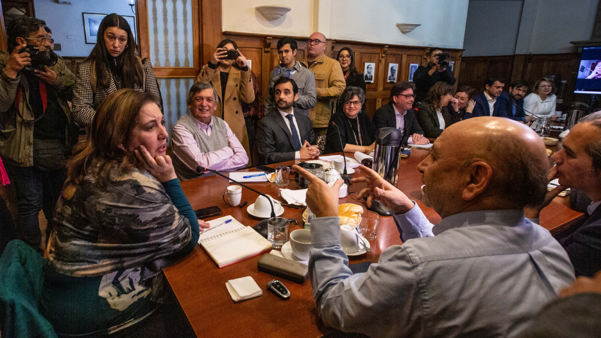 Imagen para: ¡ÚLTIMA HORA! La centroizquierda en crisis: PS y PPD se enfrentan por la megarreforma tributaria